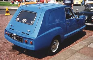 Bond 875 Ranger van